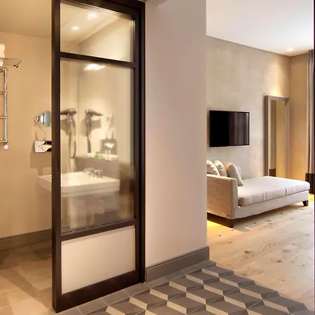 Otel Nh Collection Piazza Carlina