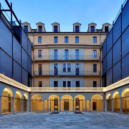 Nh Collection Piazza Carlina Otel 4*