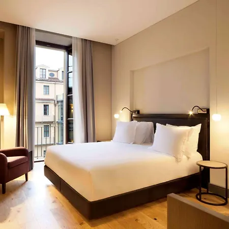 Otel Nh Collection Piazza Carlina