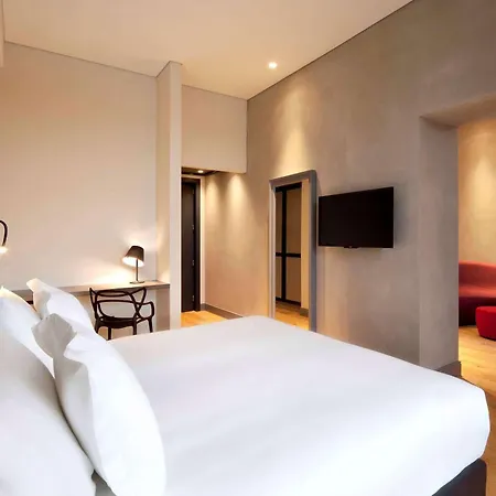 Otel Nh Collection Piazza Carlina 4*