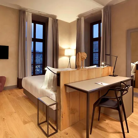 Otel Nh Collection Piazza Carlina 4*