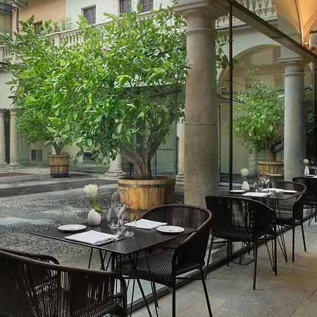 호텔 Nh Collection Piazza Carlina 토리노