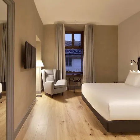 Hotel Nh Collection Piazza Carlina 4*