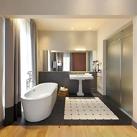 Nh Collection Piazza Carlina Hotel 4*