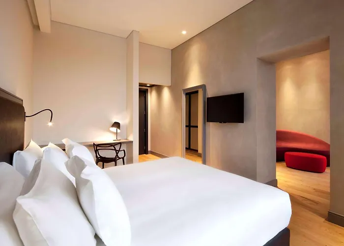 호텔 Nh Collection Piazza Carlina 4*