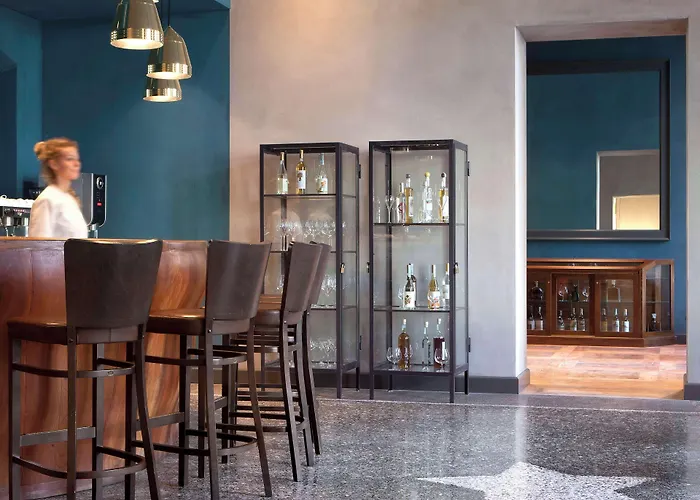 Hotel Nh Collection Piazza Carlina 4*