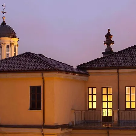 Hotel Nh Collection Piazza Carlina 4*